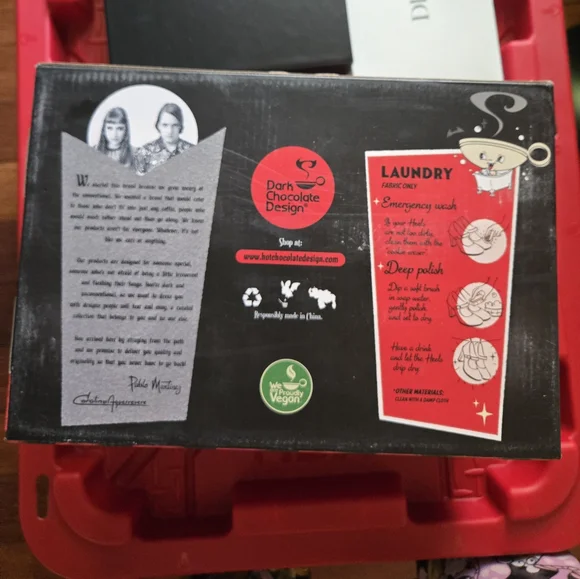 Dark Chocolate Design W/ Designer Box - Picture 5 of 5